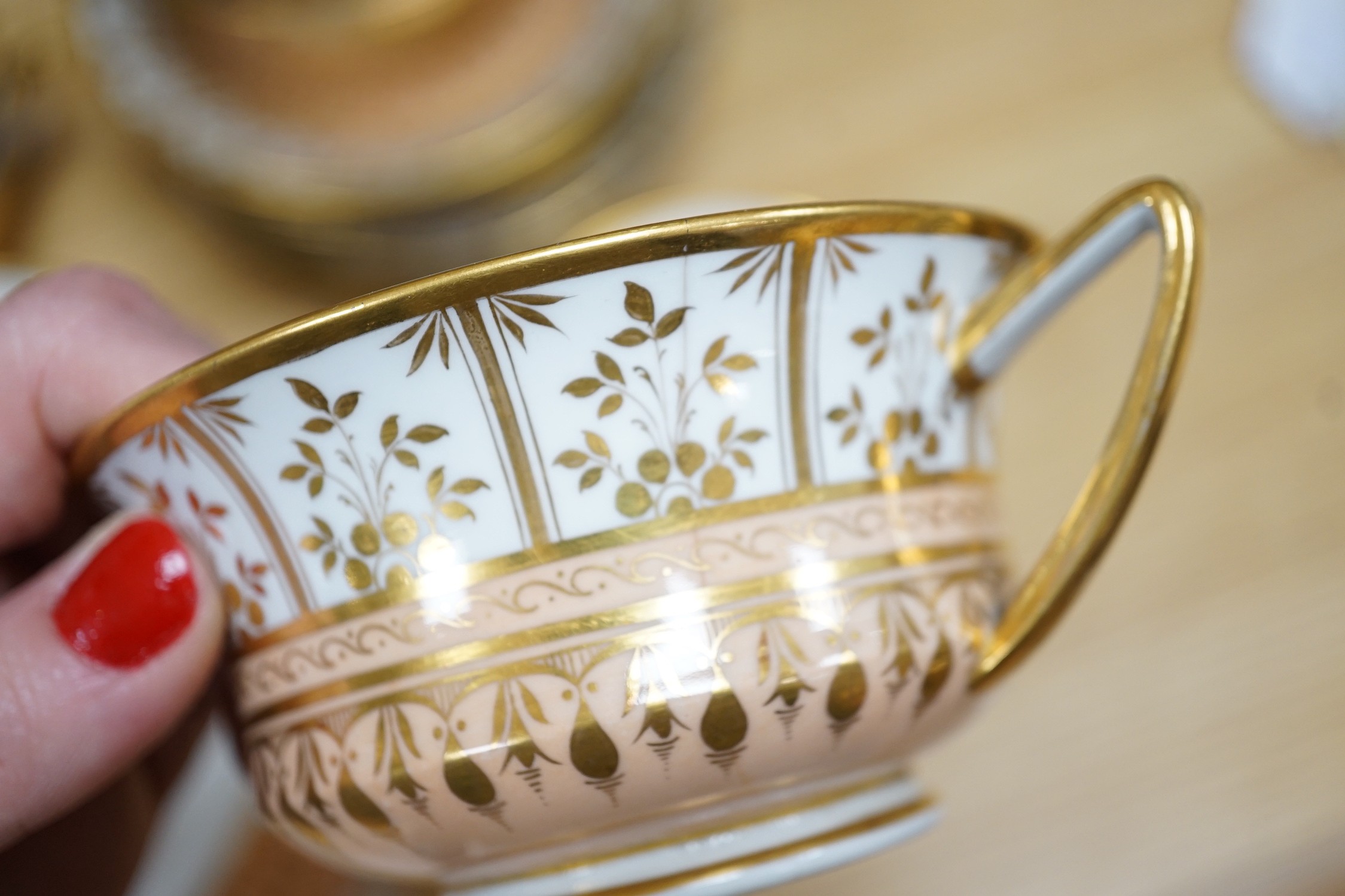 A Worcester Flight Barr and Barr-period part tea service